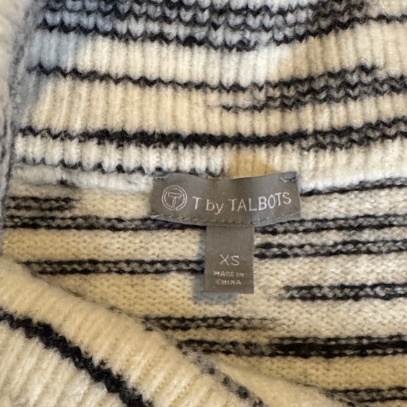 Talbots Cream and Black Turtleneck Sweater - Picture 3 of 5